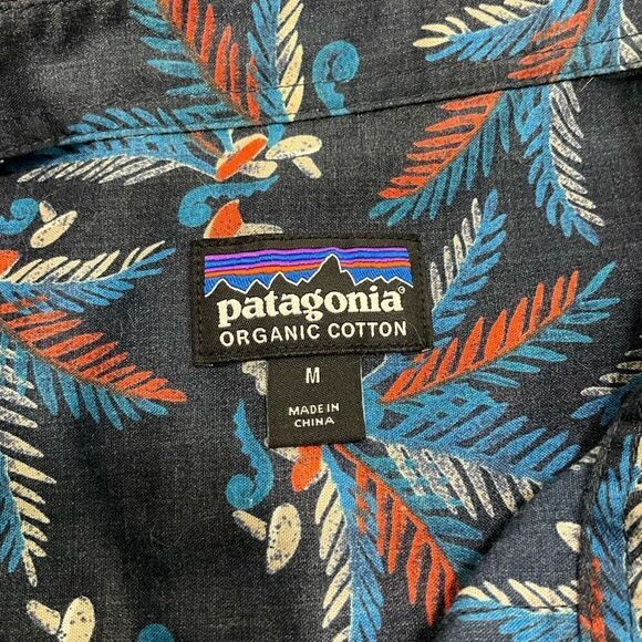 PATAGONIA Short Sleeve Hawaiian Shirt With Mushrooms - Picture 5 of 6